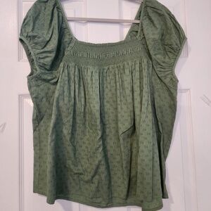 Universal Thread Peasant top